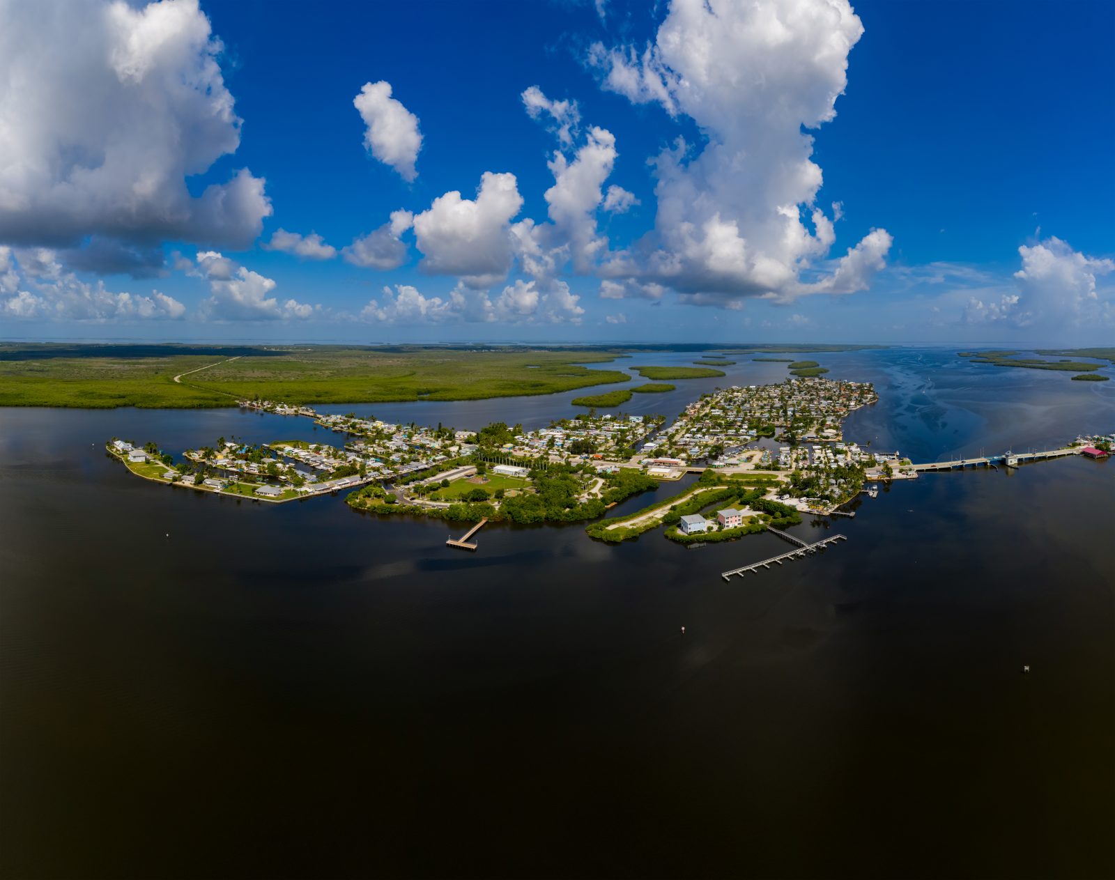 Matlacha colorful art village on Pine Island Sound