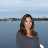 Carol Fernandez, Experience Real Estate Group