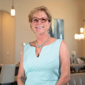 Colleen Groves, Experience Real Estate Group
